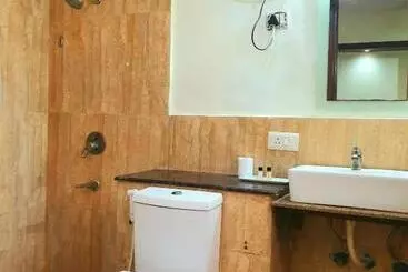 Merriment Hotel Sec 31