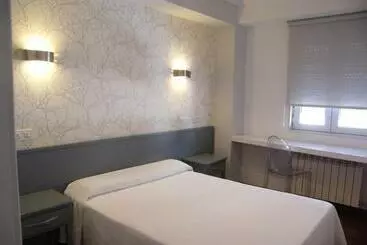 Pensione Hostal Valadares