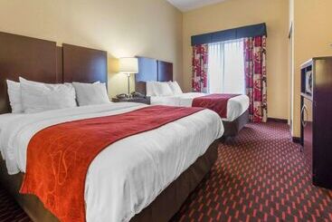 Отель Comfort Suites Altoona