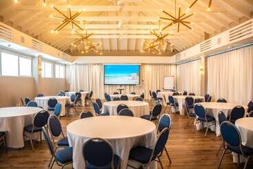 استراحتگاه O2 Beach Club & Spa All Inclusive By Ocean Hotels