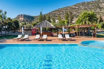 Apartments W Suites By Estia