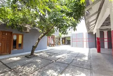 Hotel Spot On 1055 Sakura Homestay Syariah