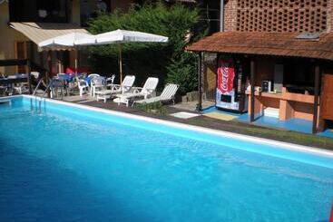 Bed & Breakfast La Cascina