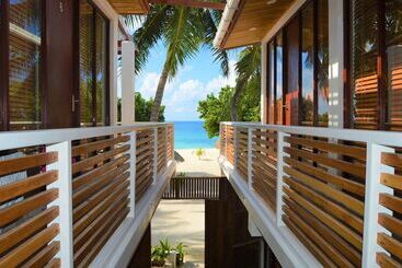 هتل Kinan Retreat