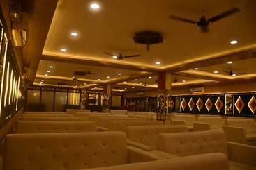 酒店 Krishna Inn & Banquet , Gorakhpur