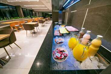 호텔 Hilton Garden Inn Santiago Del Estero