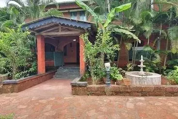 Hotel Chira Meadows Ecoresort, Dapoli