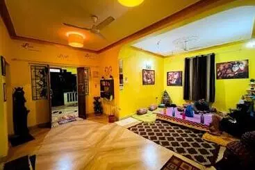 Bed and Breakfast 4bhk Private Farm House For Budget Group Stay