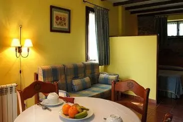 Apartamentos Casona De La Paca