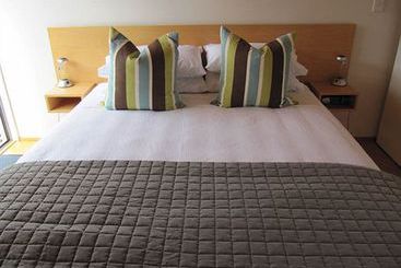 فندق Riverside Matakana