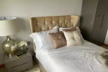 تختخواب و صبحانه Seren Las, Tenby