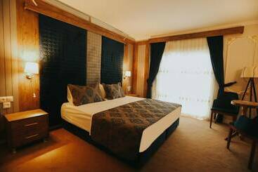 בית מלון כפרי Ege Palace