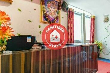 호텔 Spot On 82918 Flagship Stay Inn