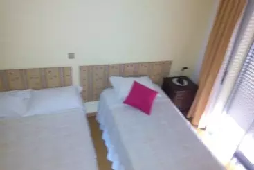 Отель Pereira Hostel & Guesthouse