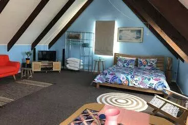 Bed and Breakfast Chez Tiaré   The Loft Apartment