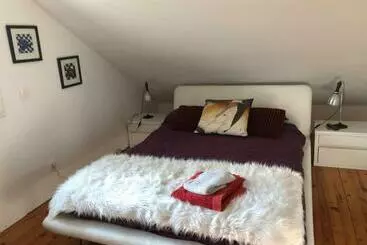 Aamiaismajoitus (B&B) Chambre Hôtes Nichée Sous Les Toits