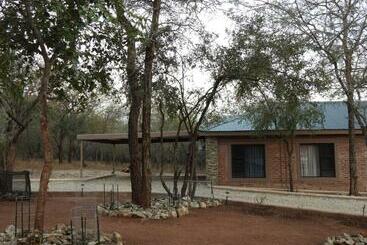 Pension Locust Retreat Immaculate 2bedroom Cottage