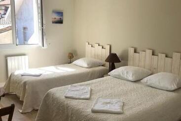 تختخواب و صبحانه Le Provence