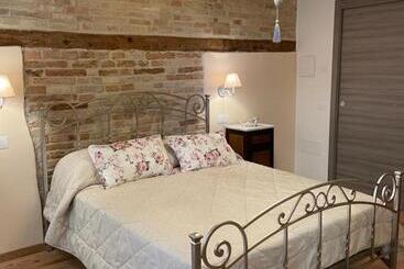 بنسيون Affittacamere La Volpe