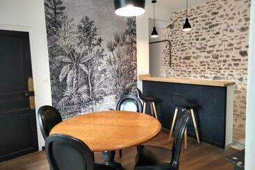 膳宿费 Un Autre Temps, Maison Entière Avec Terrasse & Jardin, 2 Chambres, 2 Sdb