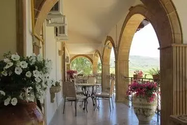 کلبه Agriturismo Reggia Saracena