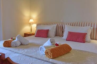 茅舍 Isabella Country House