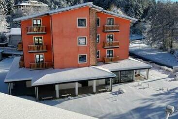 アパートホテル Arvo Residence Sila Lorica