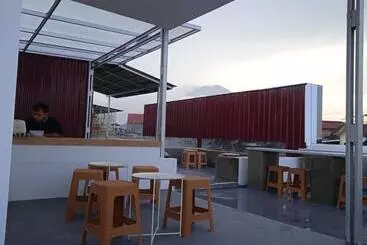 Aur Kuning Hostel Syariah Bukittinggi