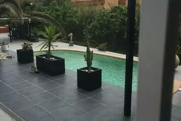 ベッドアンドブレックファースト Atelierchic