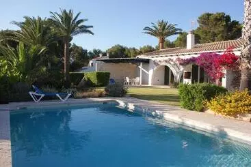 Pansiyon Villa C´an Oliva