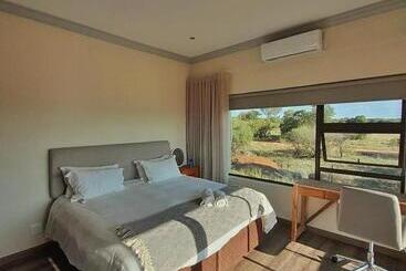 膳宿费 Kameeldrift Waterfront Estate & Resort