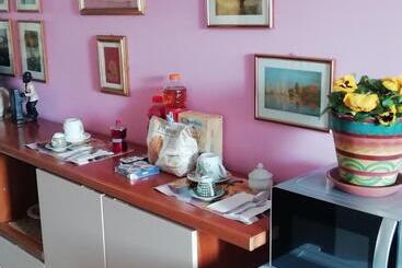 Pensionat Specchia Terrazza&tavernetta Arcobaleno