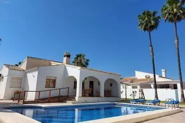 Zenia Hostel