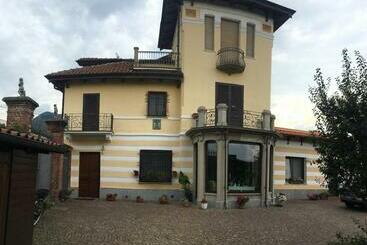 ペンション Elegante Appartamento