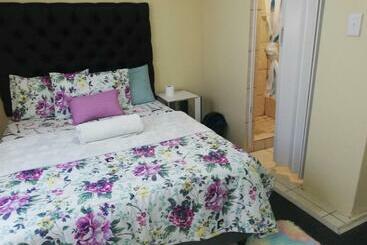 Пансион Mj Accomodation