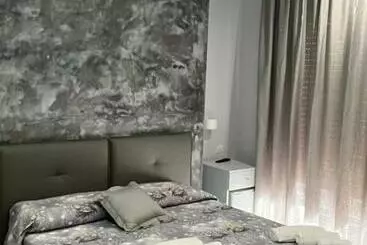 تختخواب و صبحانه La Nuova Hera