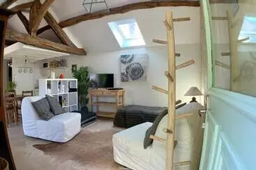 Pensão Appart Chic Et Cosy/centre Ville/ 20min De Paris