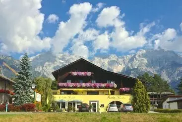 Pensiune Seelos Alpine Easy Stay Bed & Breakfast