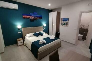 تختخواب و صبحانه Costa Blu