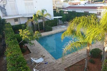 Aparthotel Lucrezia Relax