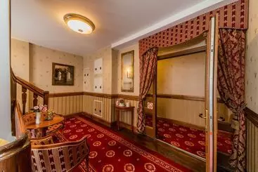 Отель Garden Boutique Residence