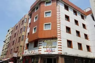 Hotel Golden Siyav