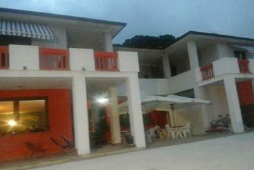 בית מלון כפרי Country House Sul Bussento