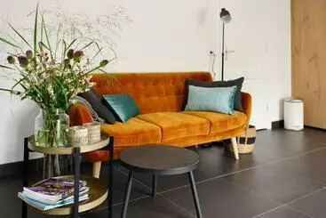 B & B Meet The Dutch