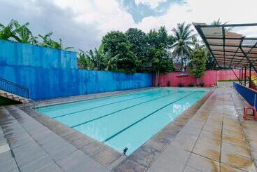 Hotel Reddoorz Syariah At Cibadak Sukabumi