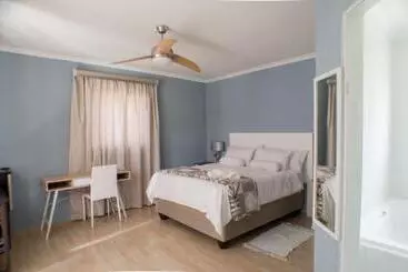 ペンション Seroloana Guest House