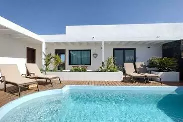Majatalo Villa Shepherd Lajares   Luxury Villa Fuerteventura