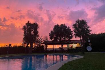 Aamiaismajoitus (B&B) Quarto Familiar Zona Guimaraes