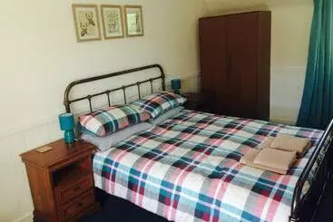 Bed and Breakfast Bowtop Wagon At Lettoch Farm