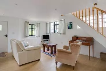 Aamiaismajoitus (B&B) Guest Suite At 31 Little England